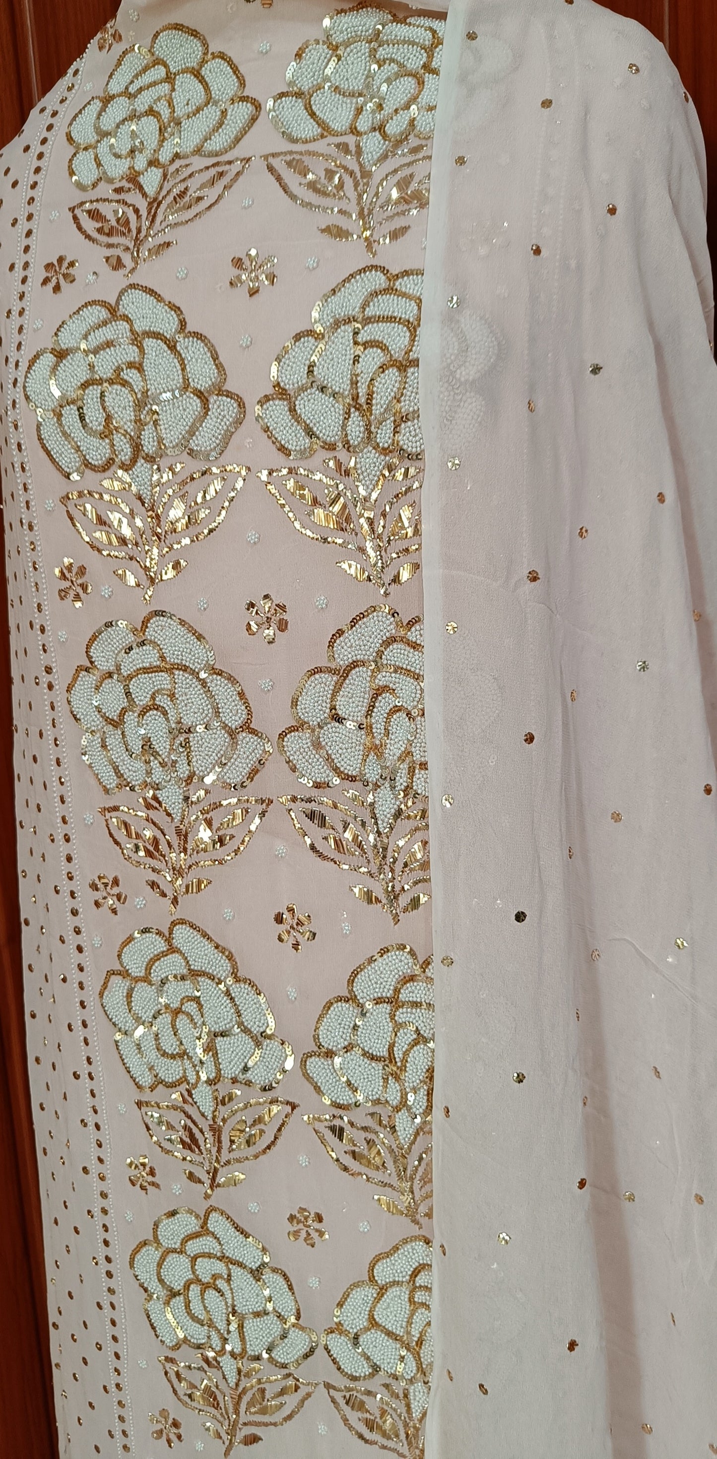 Ruhani Pink Badla and Pearl Embroidered Kurta & Dupatta Set